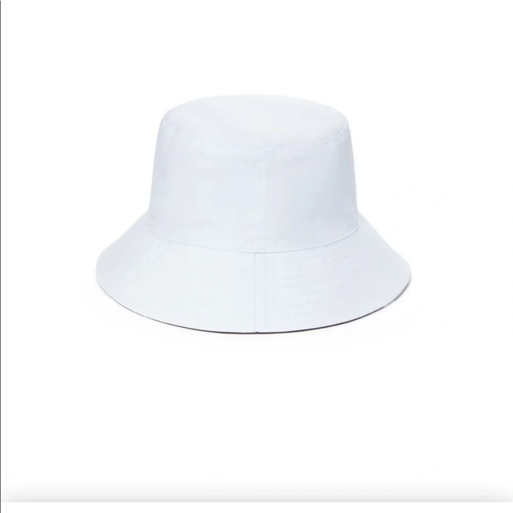 AO X FABFITFUN REVERSIBLE BUCKET HAT